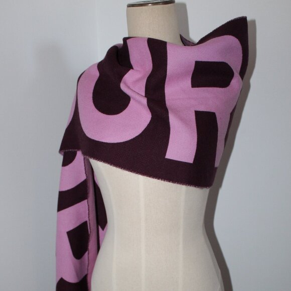 Burberry Reversible Logo 100% Wool Scarf Burgundy Pink 13.5" x 75" 188 x 33 cm - Picture 1 of 11